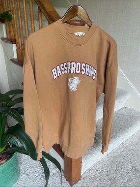 Bass Pro Shops Men's Crewneck Sweatshirt - Brown with White & Red Logo